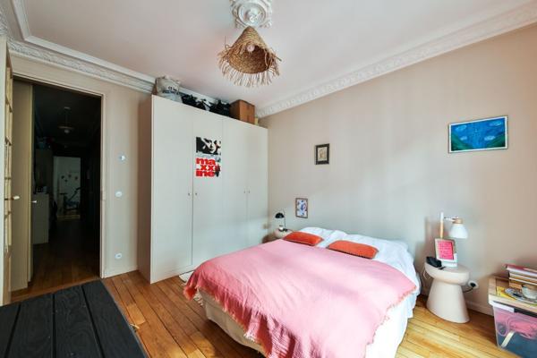 Porte DORE , Bois de Vincennes, 2/3 pièces 55 m², immeuble 1910.