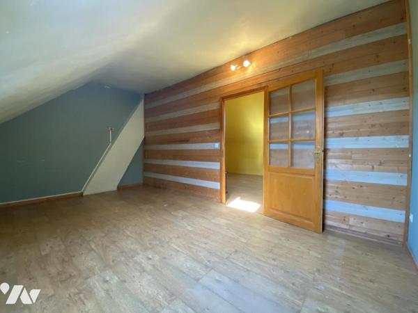 SOLESMES : Immeuble à usage mixte mixte commercial et habitation - LIBRE D'OCCUPATION