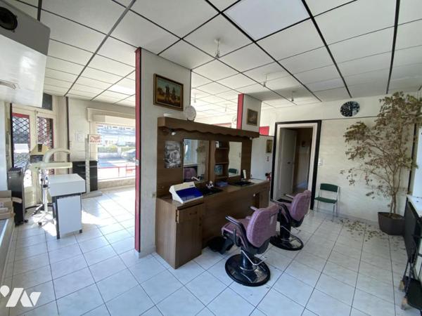 SOLESMES : Immeuble à usage mixte mixte commercial et habitation - LIBRE D'OCCUPATION