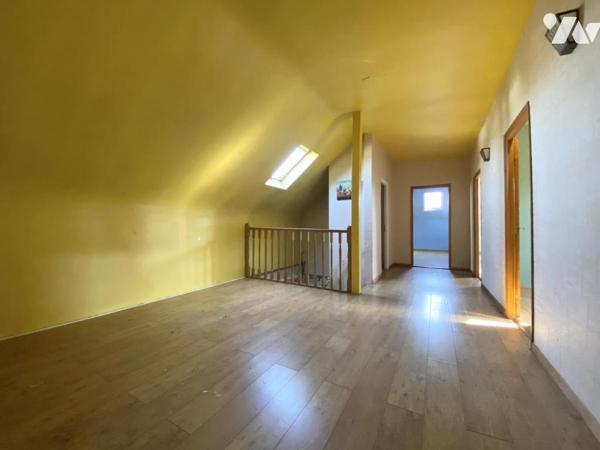 SOLESMES : Immeuble à usage mixte mixte commercial et habitation - LIBRE D'OCCUPATION