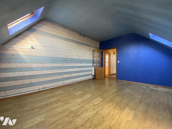 SOLESMES : Immeuble à usage mixte mixte commercial et habitation - LIBRE D'OCCUPATION