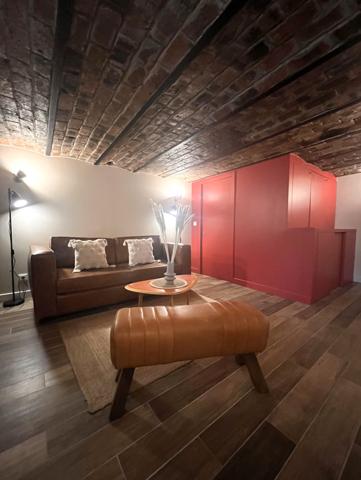 Montreuil (93100) Superbe Loft atypique avec parking privé