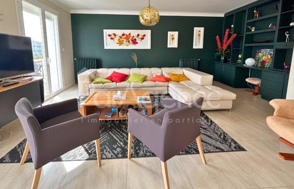 Appartement dernier étage en parfait état - Centre-ville