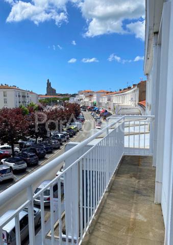 Appartement dernier étage en parfait état - Centre-ville