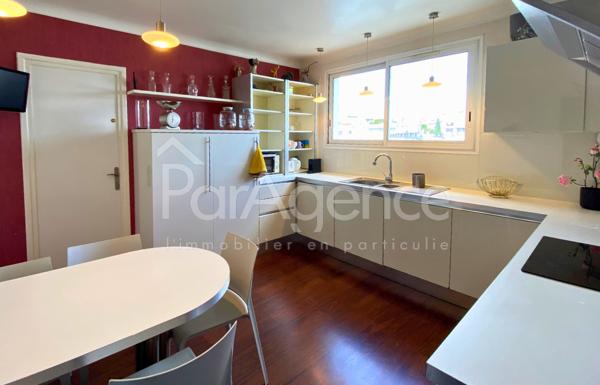 Appartement dernier étage en parfait état - Centre-ville