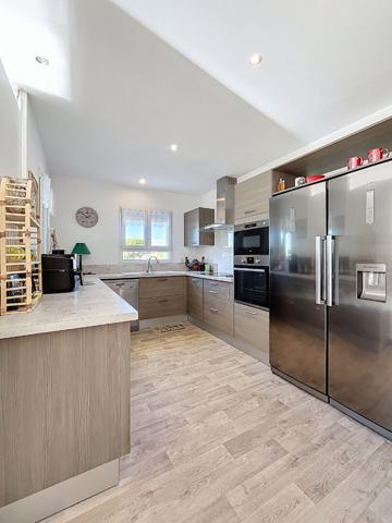 EXCLUSIVITE - MAISON RECENTE DE 117 M² SUR 748 M² AVEC DE BELLES PRESTATIONS