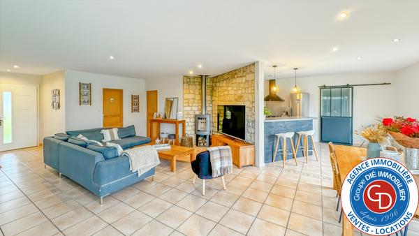 Biganos (33380) Très belle villa de plain-pied avec piscine