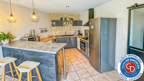 Biganos (33380) Très belle villa de plain-pied avec piscine