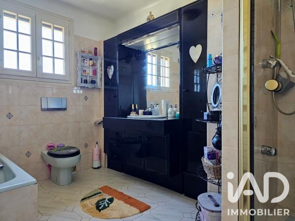 Maison à vendre 6 pièces 142,6 m² Guichainville