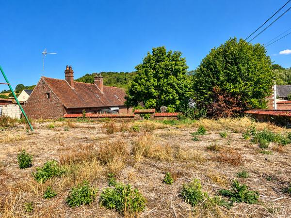 TERRAIN À BÂTIR - LARDIÈRES / MÉRU - 396 m²