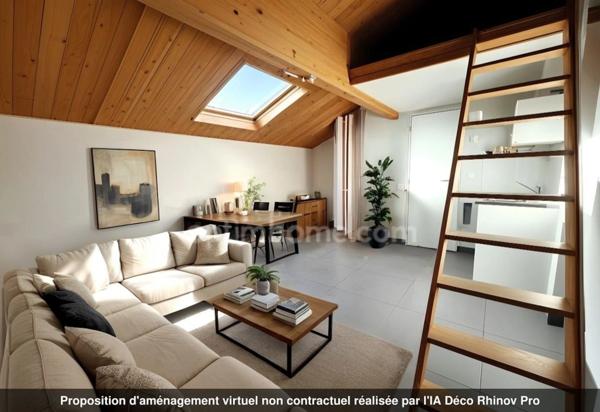 69100 - VILLEURBANNE - STUDIO - MEZZANINE - FAIBLES CHARGES - DERNIER ÉTAGE - PROXIMITÉ BUS ET MÉTRO A - CALME - IDÉAL 1ER ACHAT - DPE D