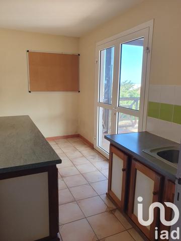 Building for sale 878 m² Saint-Pierre