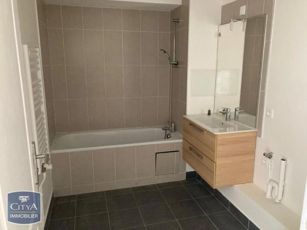 Appartement à louer 1 pièce 27.75m² Étampes (91150)