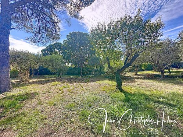 NIMES 30000 Terrain à Bâtir  viabilisé de 700 m2