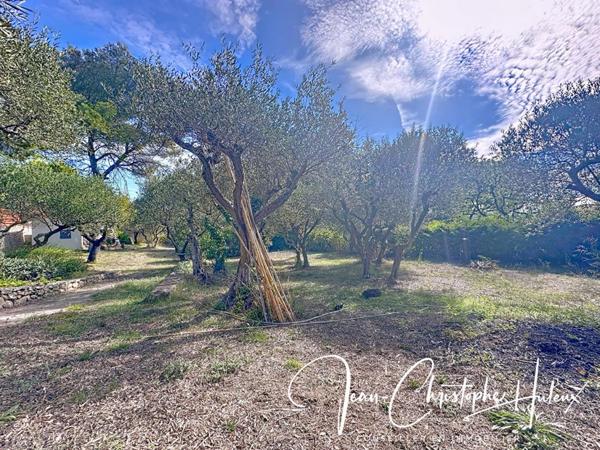 NIMES 30000 Terrain à Bâtir  viabilisé de 700 m2