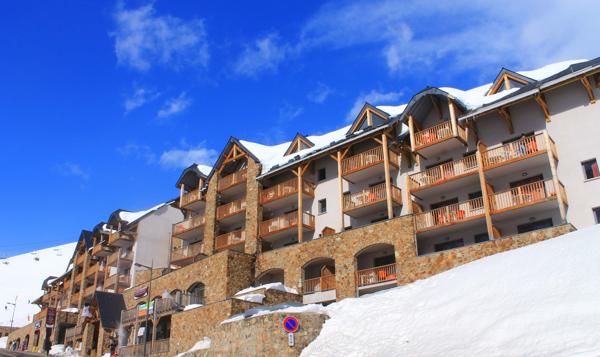 T2 - VUE SUR LES PISTES
