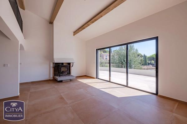 Maison à vendre 5 pièces 186.33m² Sainte-Maxime (83120)