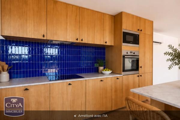 Maison à vendre 5 pièces 186.33m² Sainte-Maxime (83120)