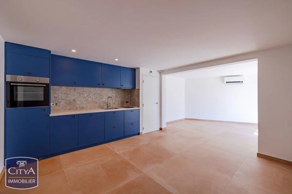 Maison à vendre 5 pièces 186.33m² Sainte-Maxime (83120)