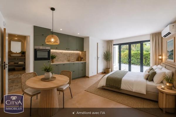 Maison à vendre 5 pièces 186.33m² Sainte-Maxime (83120)
