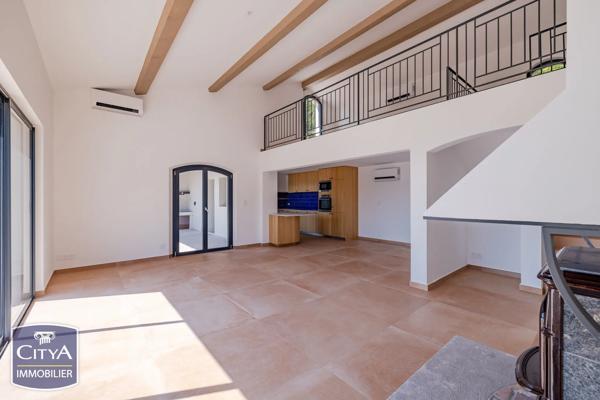 Maison à vendre 5 pièces 186.33m² Sainte-Maxime (83120)