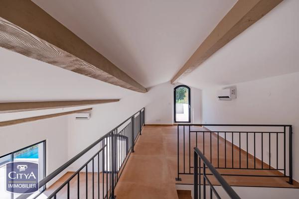 Maison à vendre 5 pièces 186.33m² Sainte-Maxime (83120)