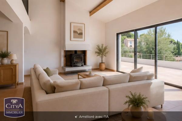 Maison à vendre 5 pièces 186.33m² Sainte-Maxime (83120)