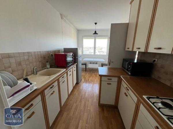 Appartement à louer 2 pièces 58.12m² Laval (53000)