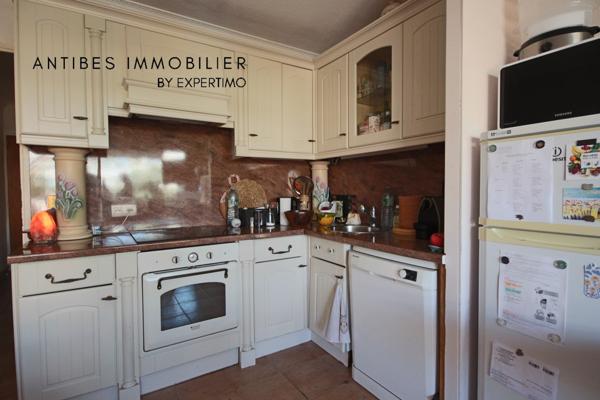 Antibes (06160) STUDIO JUAN LES PINS - TERRASSE - IDEAL INVESTISSEMENT LOCATIF