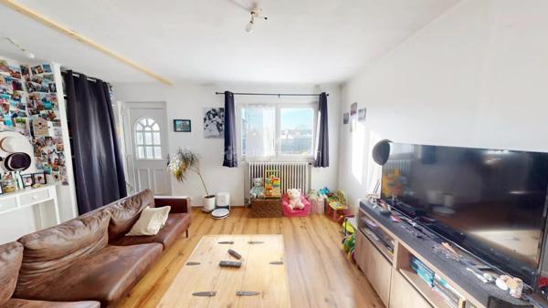 Vente Maison 8 pièces 157 m2 à Saint-Jean-de-Bournay