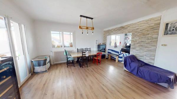 Vente Maison 8 pièces 157 m2 à Saint-Jean-de-Bournay