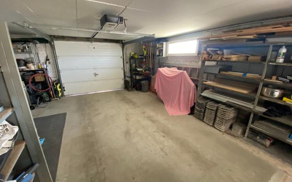 Maison à vendre    5 pièces •  Peyrilhac