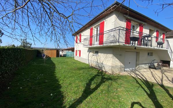 Maison à vendre    5 pièces •  Peyrilhac