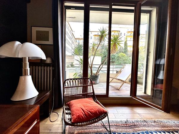 Marseille 8ème– EDMOND ROSTAND / RUE PARADIS – Appartement de 91m2 avec BOX en SUS