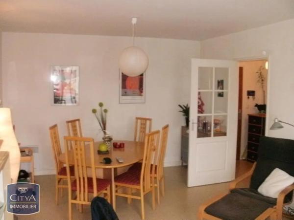 Appartement à louer 5 pièces 106.59m² Angers (49000)