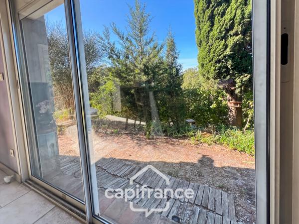 Maison à vendre 6 pièces HYERES (83) - Charme de l'ancien - 4 chambres - 200m2 habitables - Piscine - possibilité 2 appartements.