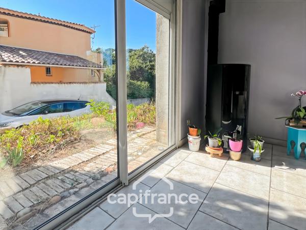 Maison à vendre 6 pièces HYERES (83) - Charme de l'ancien - 4 chambres - 200m2 habitables - Piscine - possibilité 2 appartements.