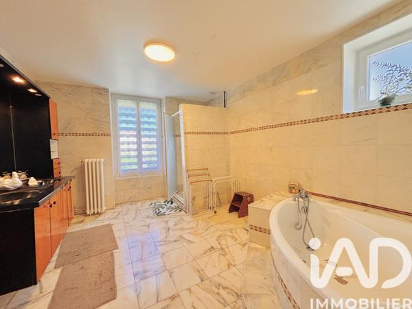 Maison à vendre 9 pièces 260 m² Châtillon-sur-Seine
