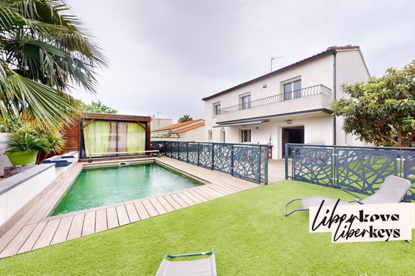  Magnifique Villa 6 pièces 180 m² Piscine Pool House Terrain de Pétanque 575.000€