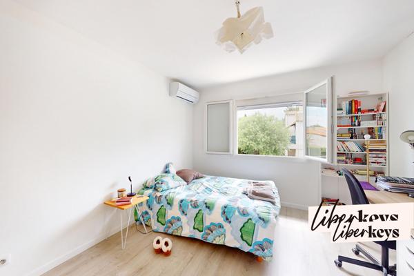  Magnifique Villa 6 pièces 180 m² Piscine Pool House Terrain de Pétanque 575.000€