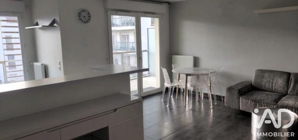 Location appartement 3 pièces 61 m² Gennevilliers