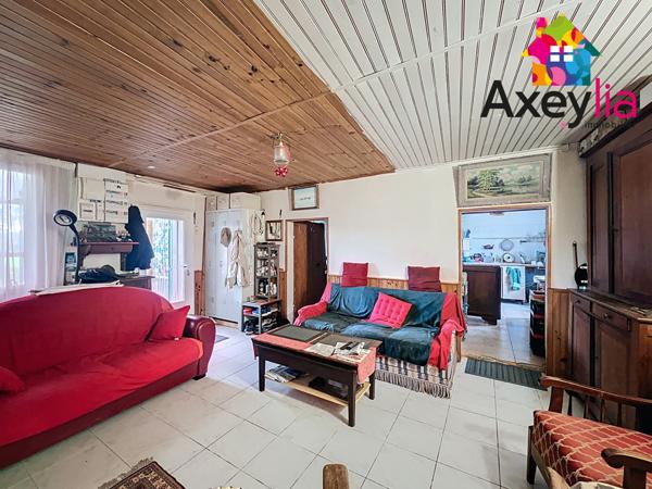 Luneau (03130) A VENDRE - LUNEAU - LONGERE BOURBONNAISE AVEC TERRAIN