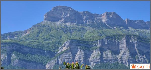 Villa rénovée avec vue montagne et double logement