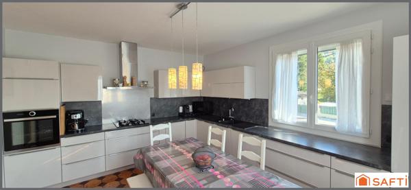 Villa rénovée avec vue montagne et double logement