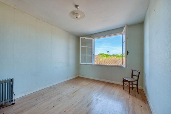 MAISON 5 CHAMBRES COEUR DU VILLAGE BALNEAIRE DE SAINT DENIS D'OLERON