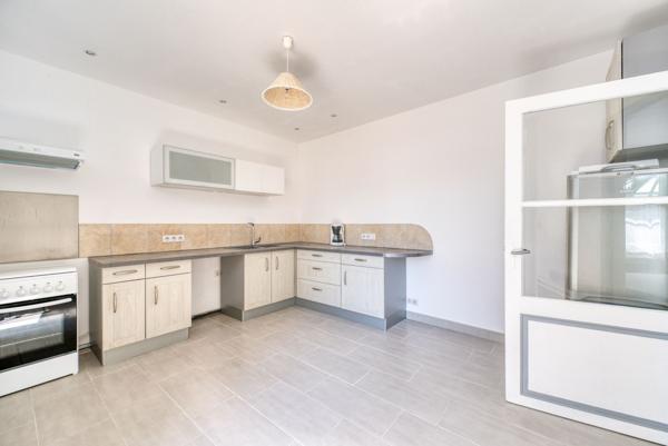 MAISON 5 CHAMBRES COEUR DU VILLAGE BALNEAIRE DE SAINT DENIS D'OLERON