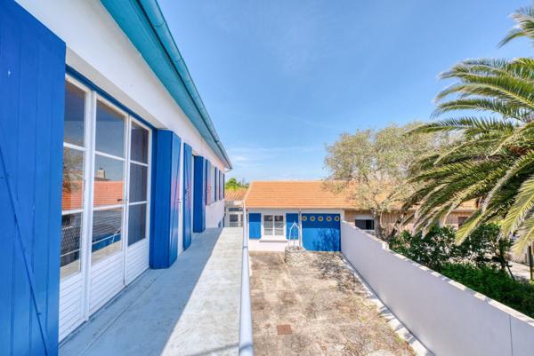 MAISON 5 CHAMBRES COEUR DU VILLAGE BALNEAIRE DE SAINT DENIS D'OLERON