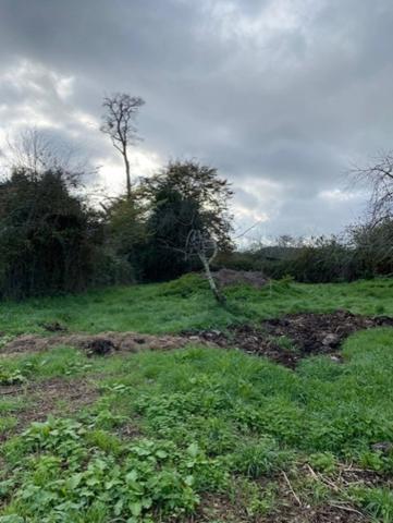 Terrain constructible, à vendre, de 1 102,00 m² DIGNAC (16)