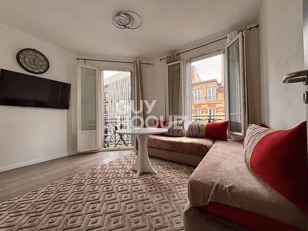 MAIRIE DE SAINT-OUEN - DERNIER ETAGE - DUPLEX 3 PIÈCES 52,50 M² - CAVE