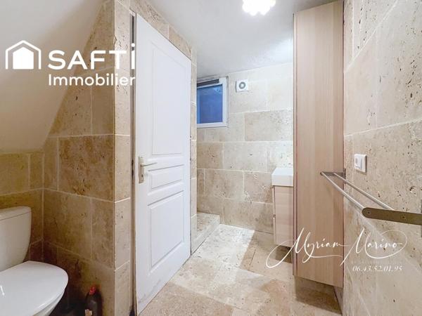 VILLA INDEPENDANTE F6 DE PLAIN PIED- CENTRE DE ROQUEBRUNE SUR  ARGENS